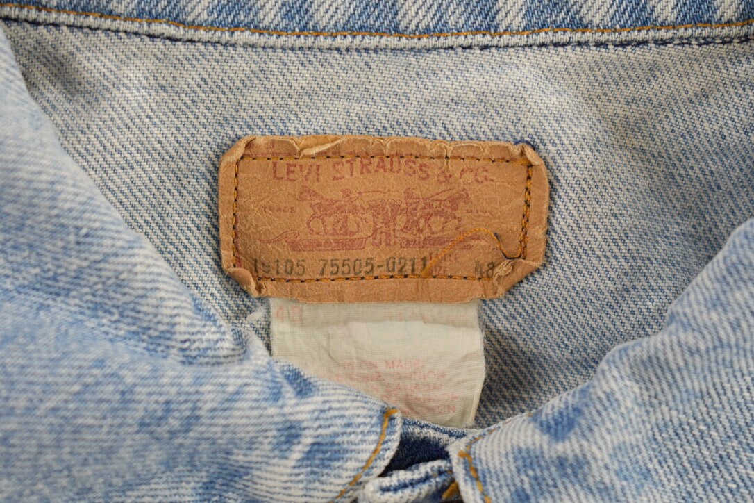 Vintage 1970s Levi's Denim Jean Jacket  Vintage Denim  Streetwear  Fall Outerwear  Light Wash  Made In Canada  Levi Strauss & Co