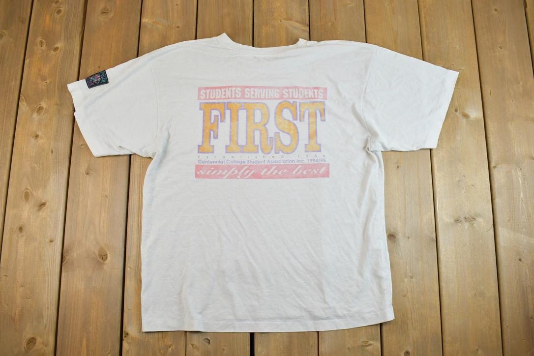 Vintage 1990s Students First Souvenir T-Shirt
