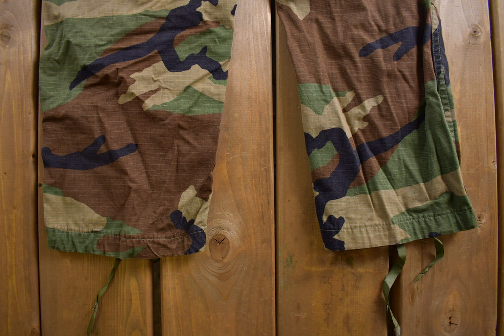 Vintage 2001 Military Woodland Camouflage Cargo Pocket Pants 26 x 29 /