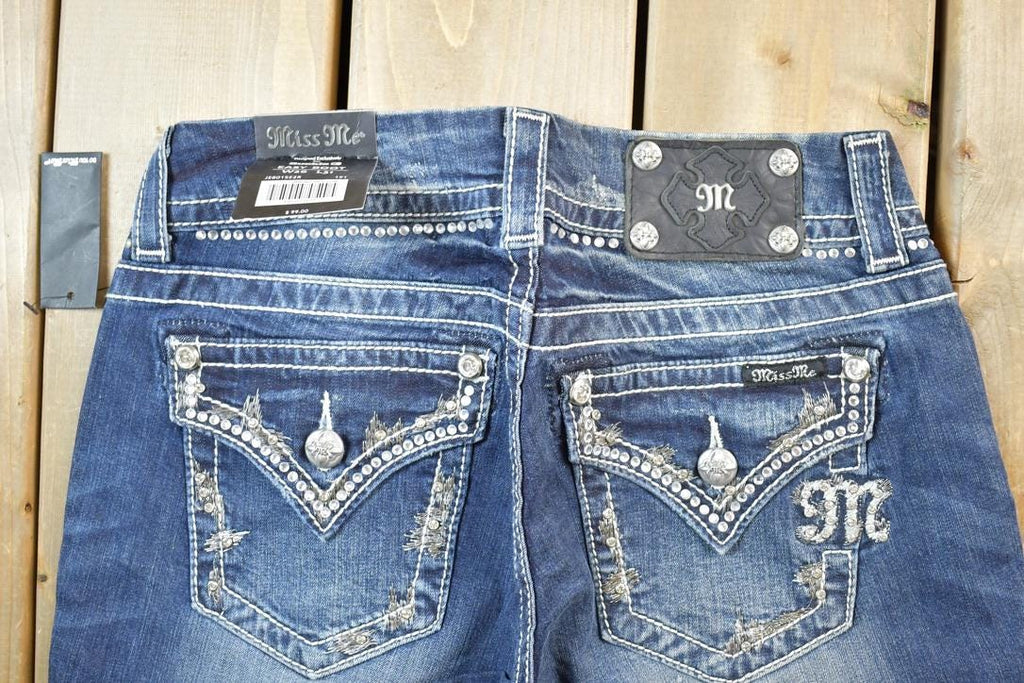 Vintage Y2K Deadstock Miss Me Bedazzled Low Rise Jeans Size 26x31