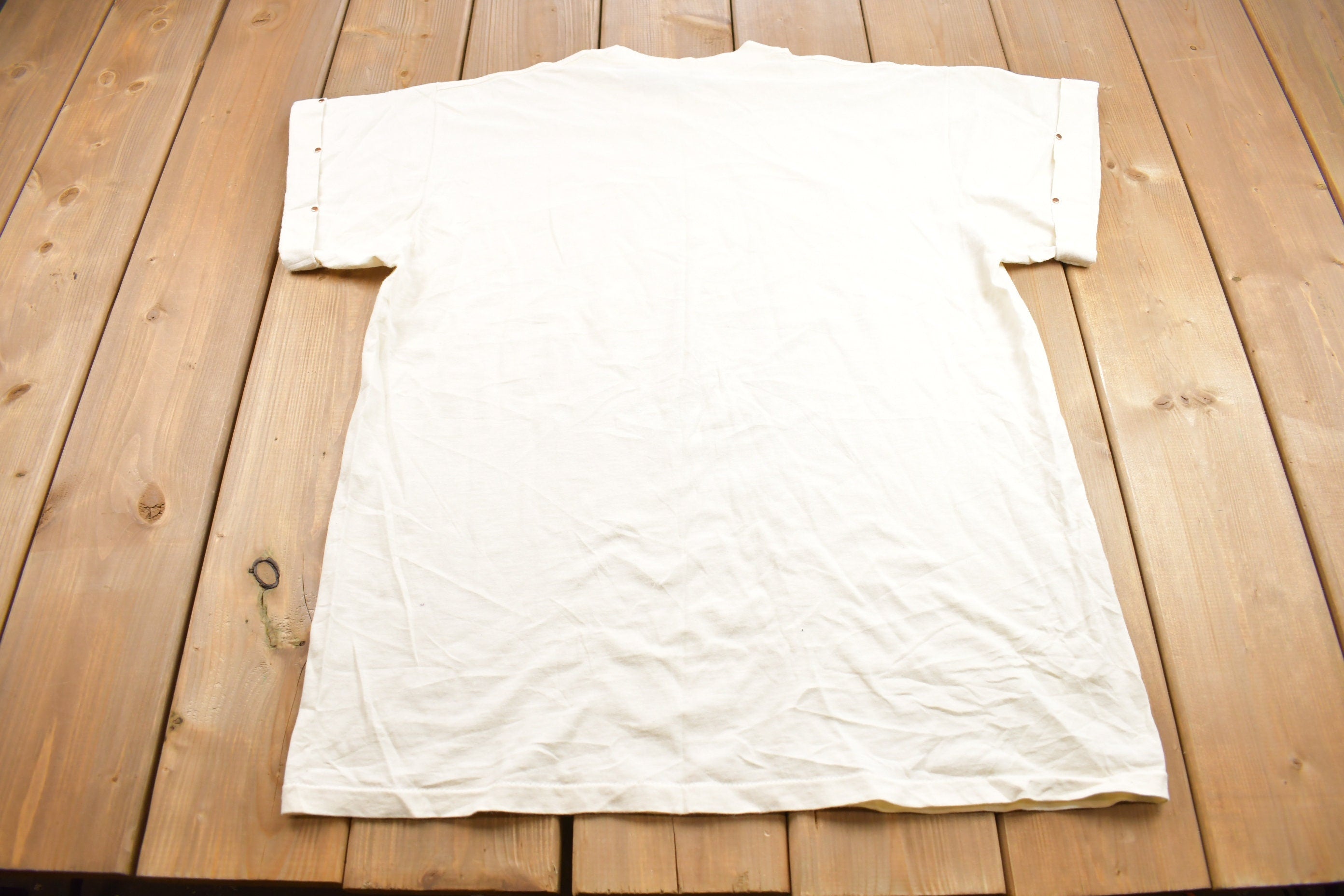 Vintage 1990s Indigenous Woman Graphic T Shirt