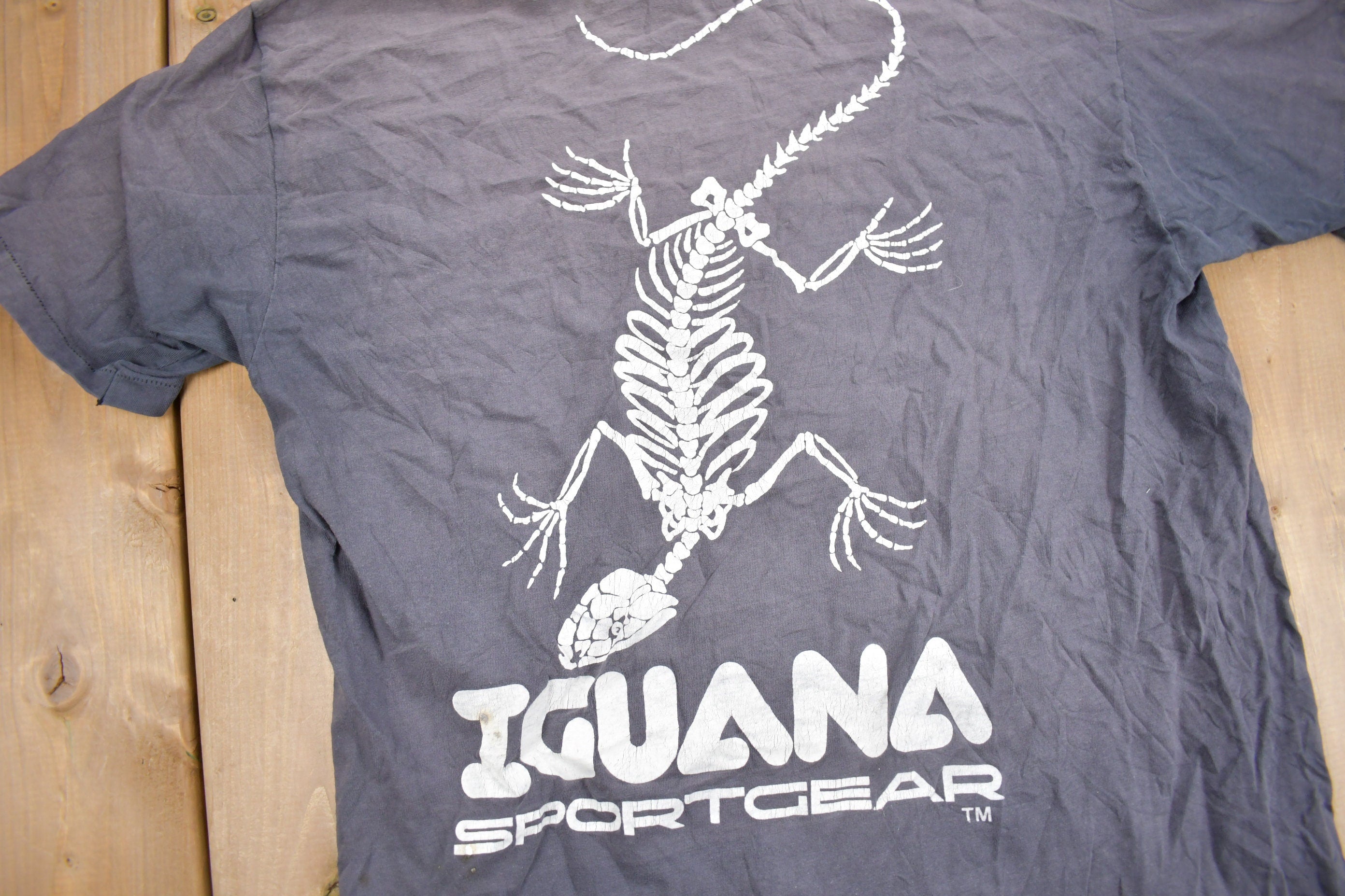 Vintage 1980s Iguana Sportswear Graphic T Shirt