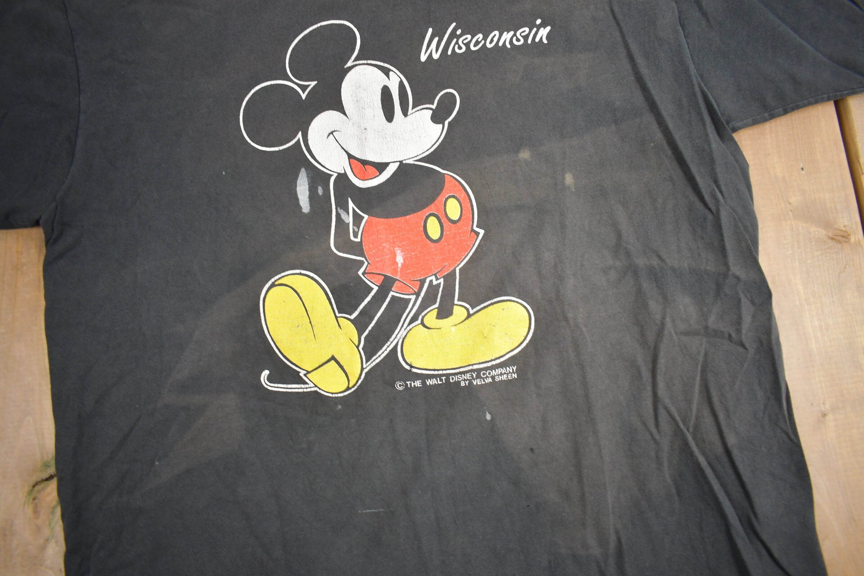 Vintage 1990s Mickey Mouse Wisconsin Souvenir T Shirt