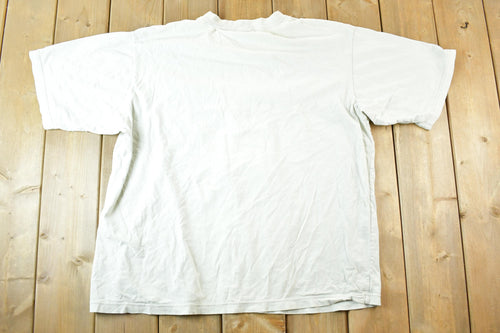 Vintage Y2K Nike Graphic T-Shirt Men's XL / Vintage Nike Swoosh Tee / Nike Swoosh / Nike Vintage / Small Swoosh / Big Swoosh