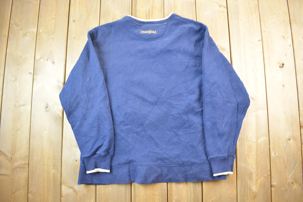Vintage 1990s Tigger Pooh Bear Disneyland Crewneck