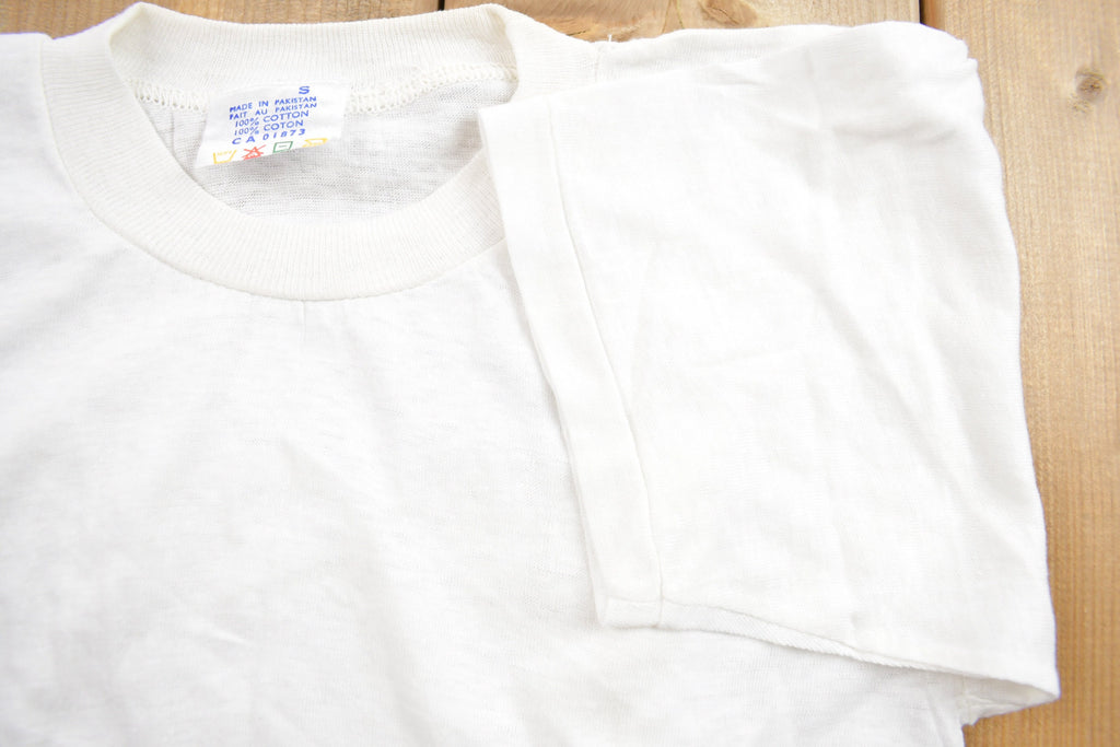 Vintage 1990s Form Fitting Blank T Shirt