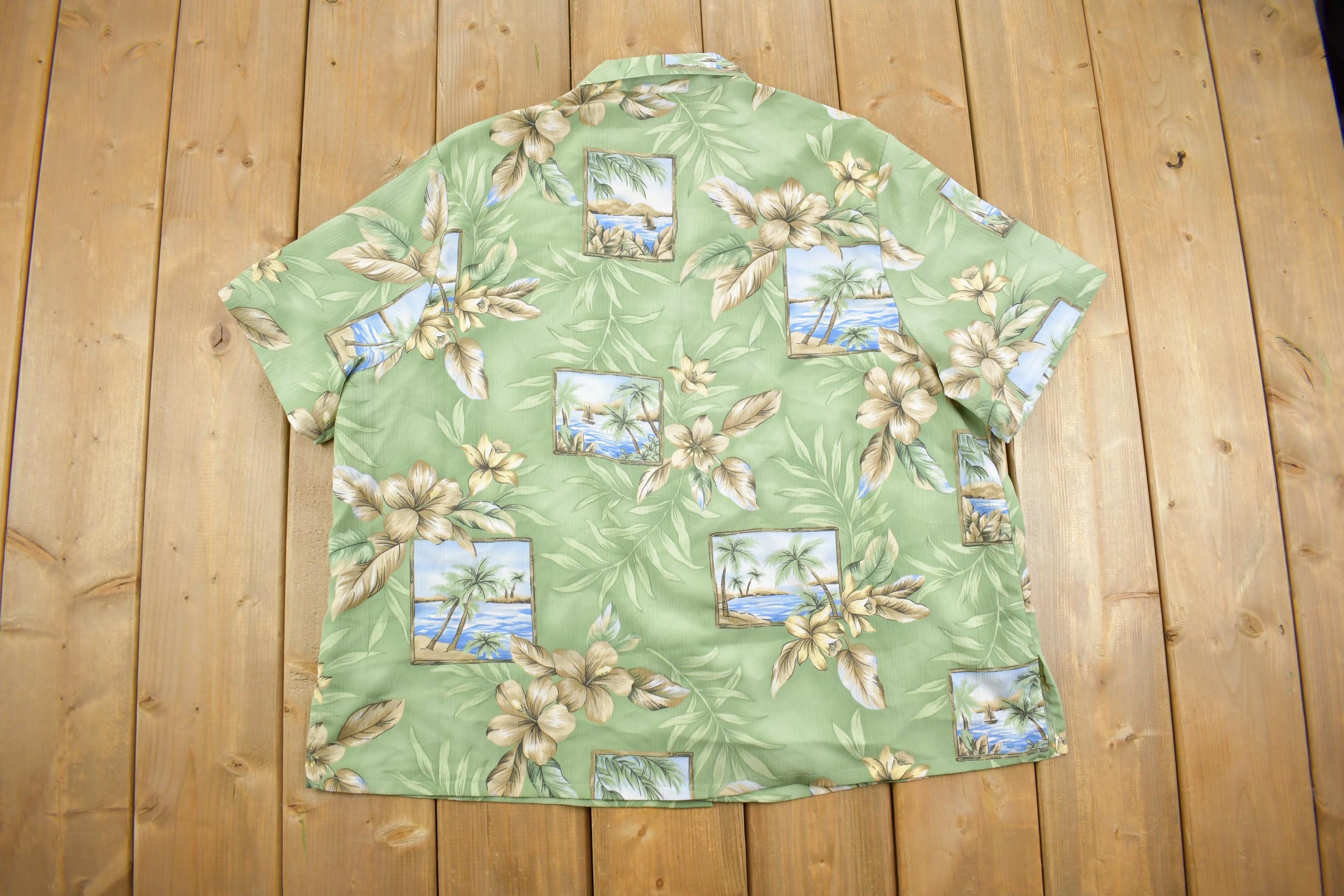 Vintage 1990s Bon Worth Hawaiian Floral Button Up Shirt