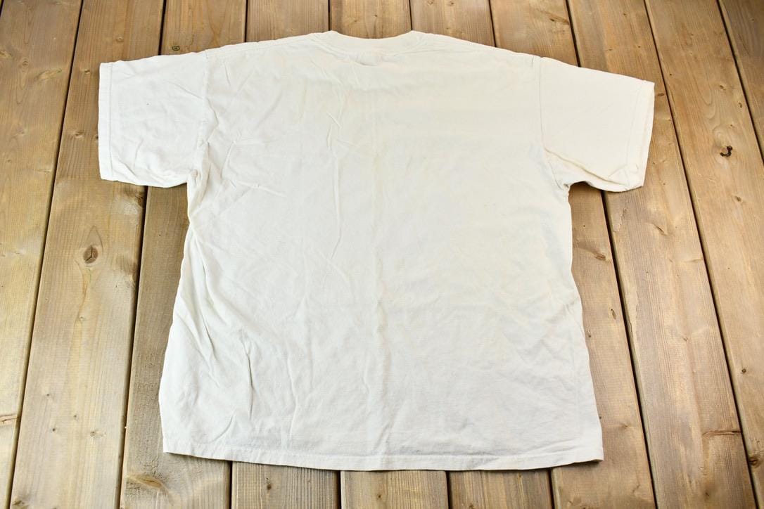 Vintage 1990s Badland Babes Old West Cowboys Graphic T-Shirt