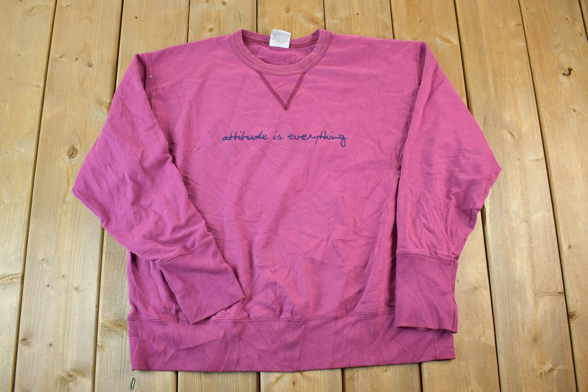 Vintage 1990s Attitude Is Everything Embroidered Souvenir Crewneck Sweatshirt / 90s Crewneck / Souvenir Sweater / Streetwear / Travel