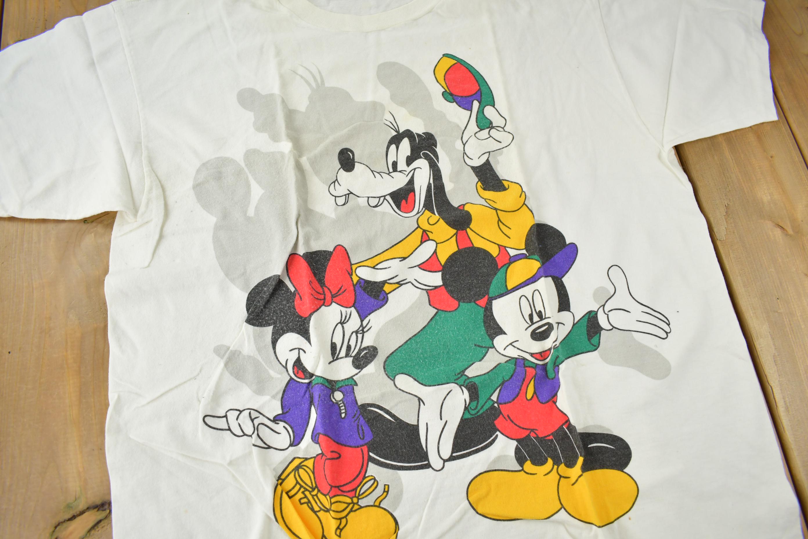 Vintage 1990s Disney Mickey Mouse & Friends Graphic T-Shirt OSFA Made In USA