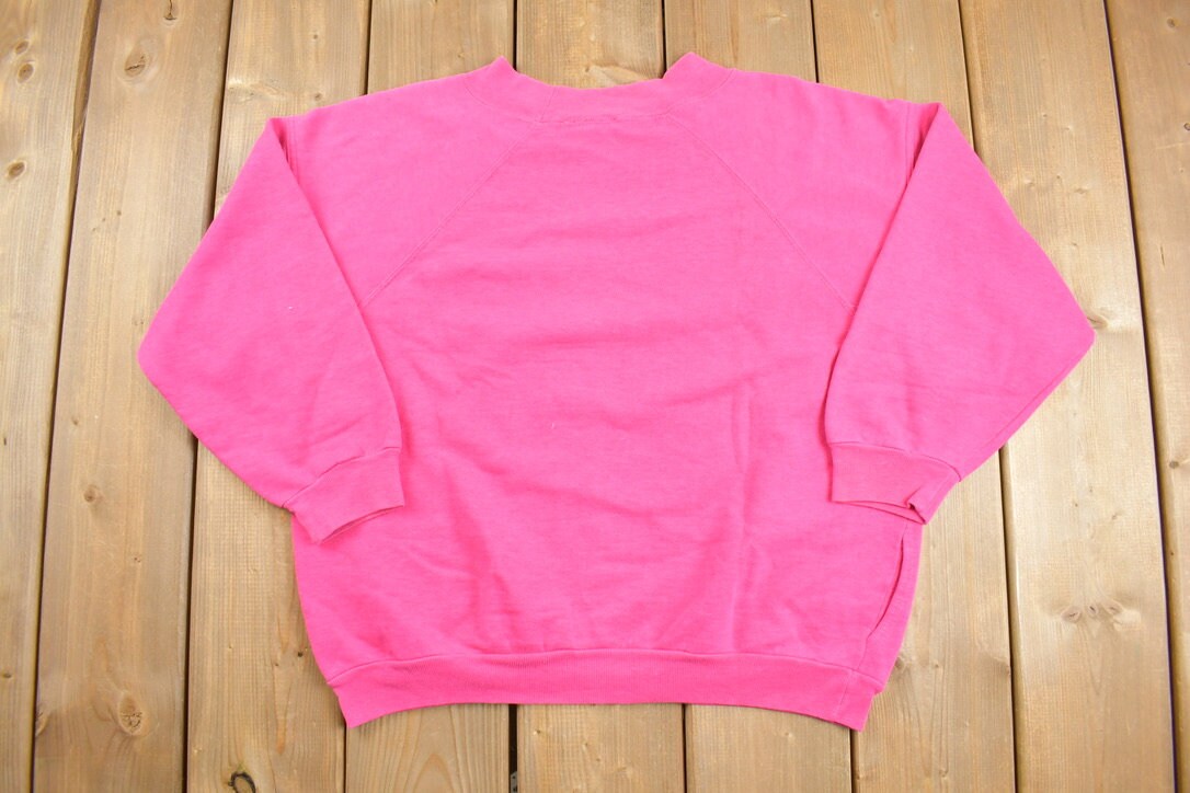 Vintage 1980s Blank Hot Pink Crewneck Sweatshirt / Raglan / 80s Crewneck / Essential / Streetwear / 90s Blank / With Pockets