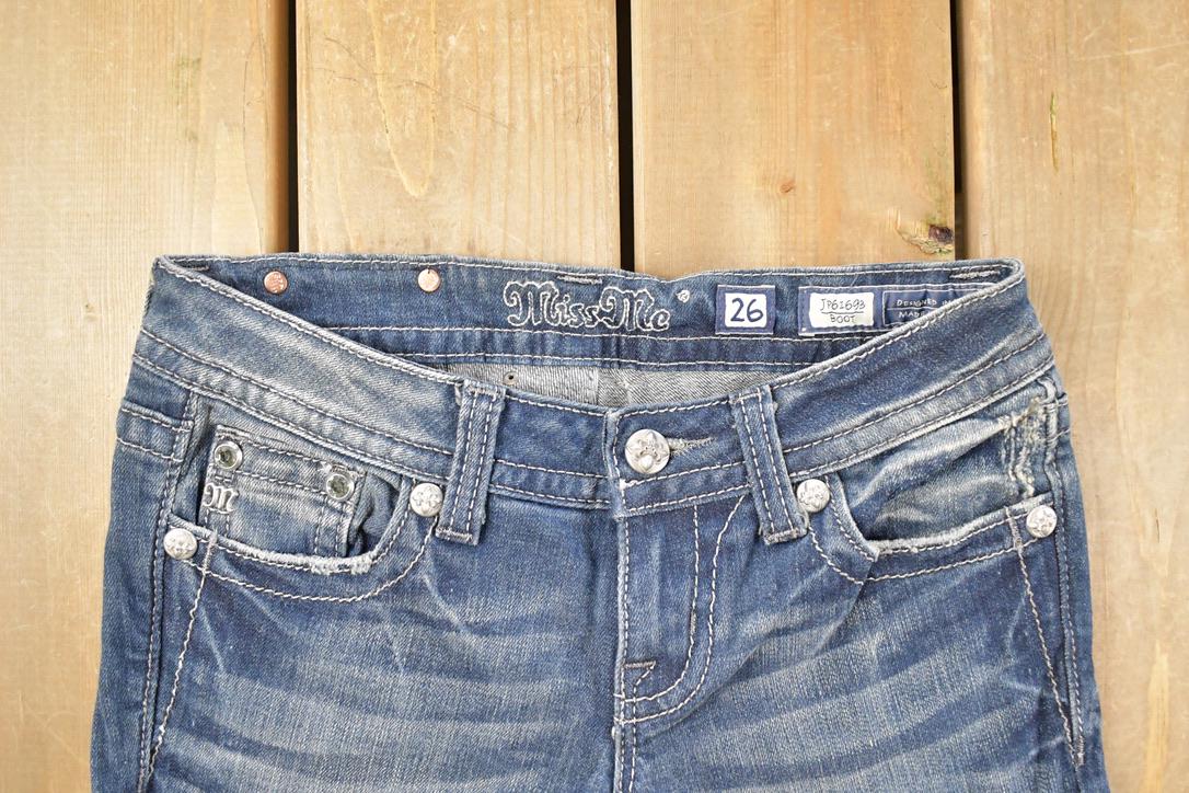 Vintage Deadstock Y2K Miss Me Bedazzled Low Rise Jeans Women's Size 26x31
