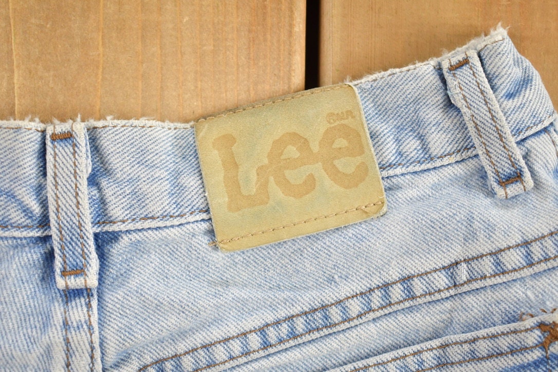 Vintage 1990s Lee Light Wash Denim Women's Jeans Size 24 x 27