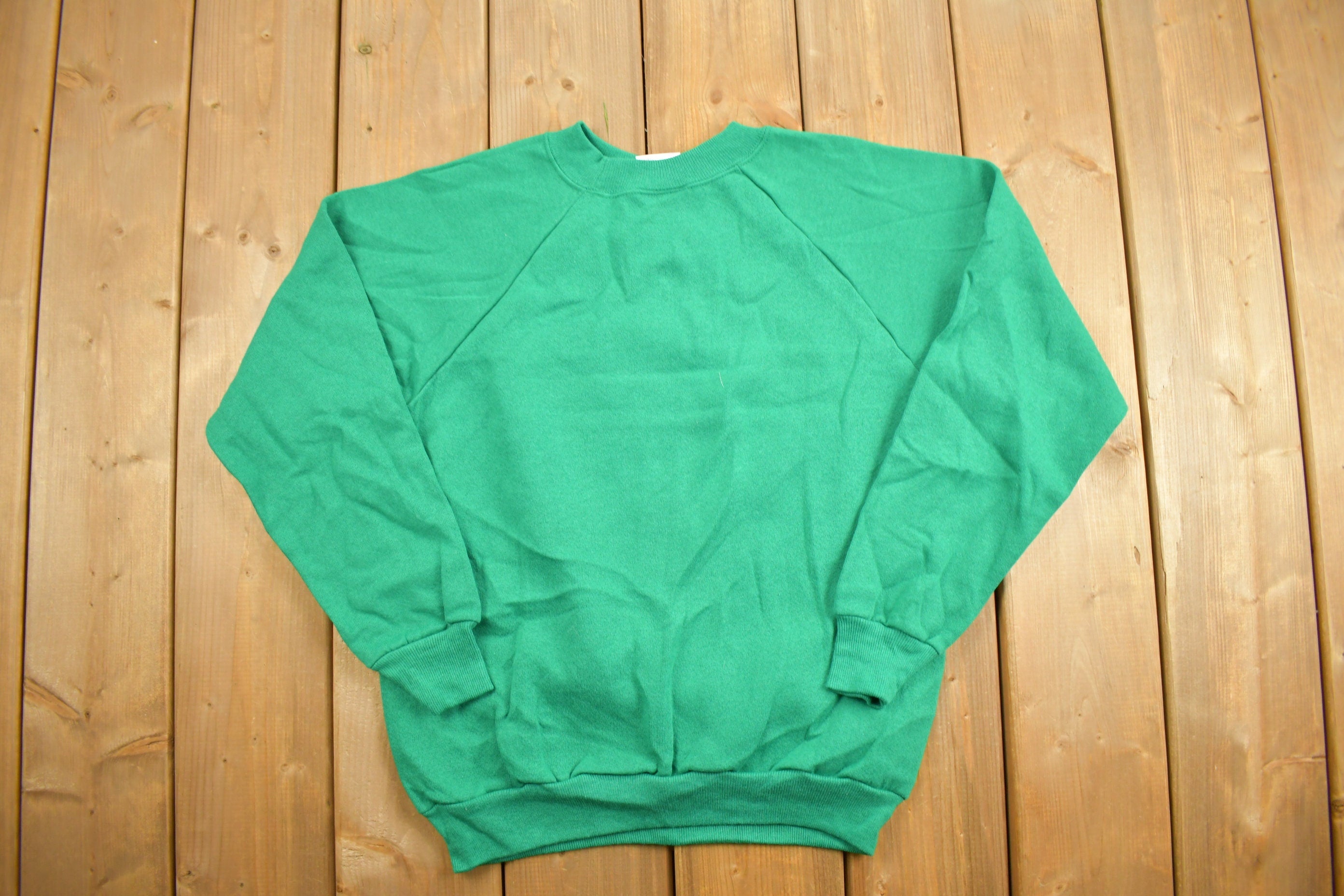 Vintage 1990s Hanes HerWay Blank Green Crewneck Sweatshirt