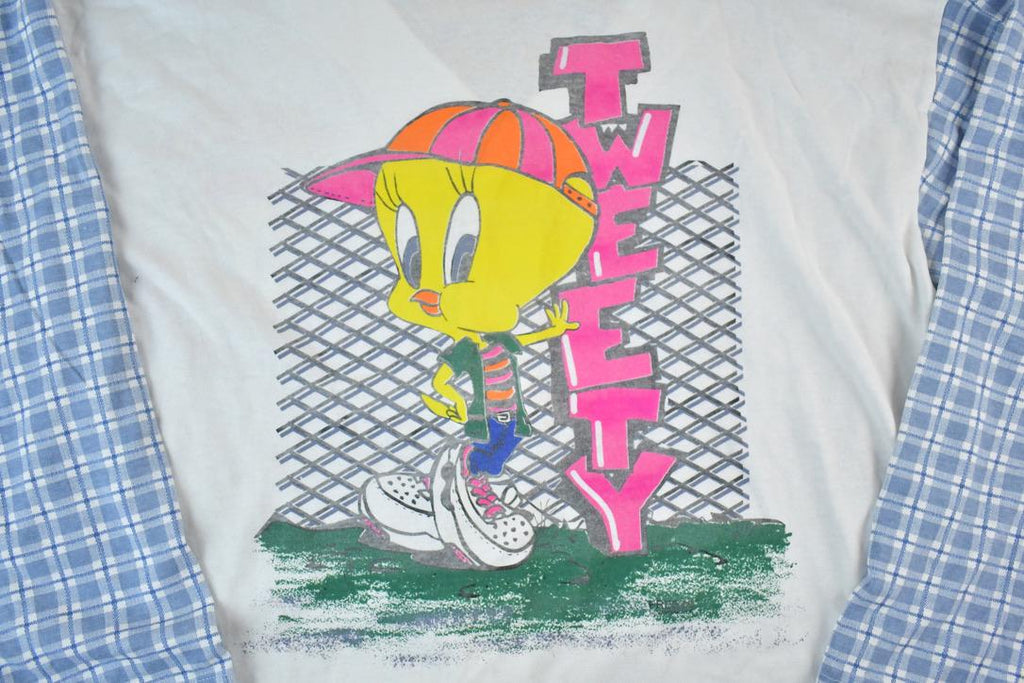 Vintage 1990s Tweety Bird On Cool Ground Baseball Button Up Jersey Graphic T-Shirt
