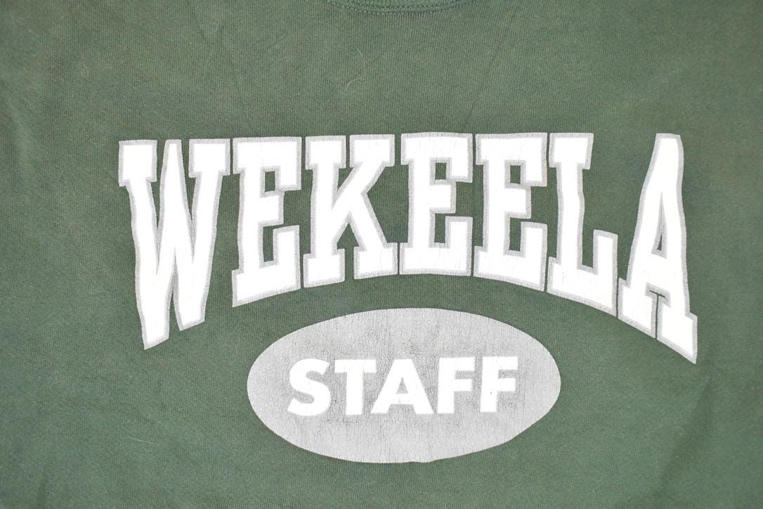 Vintage 1990s Wekeel Staff Graphic Print Crewneck Sweatshirt Mens L