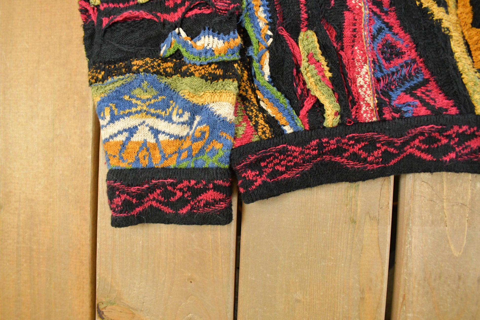 Vintage 1990s Coogi 3D Knit Abstract Crewneck Sweater Men's Large