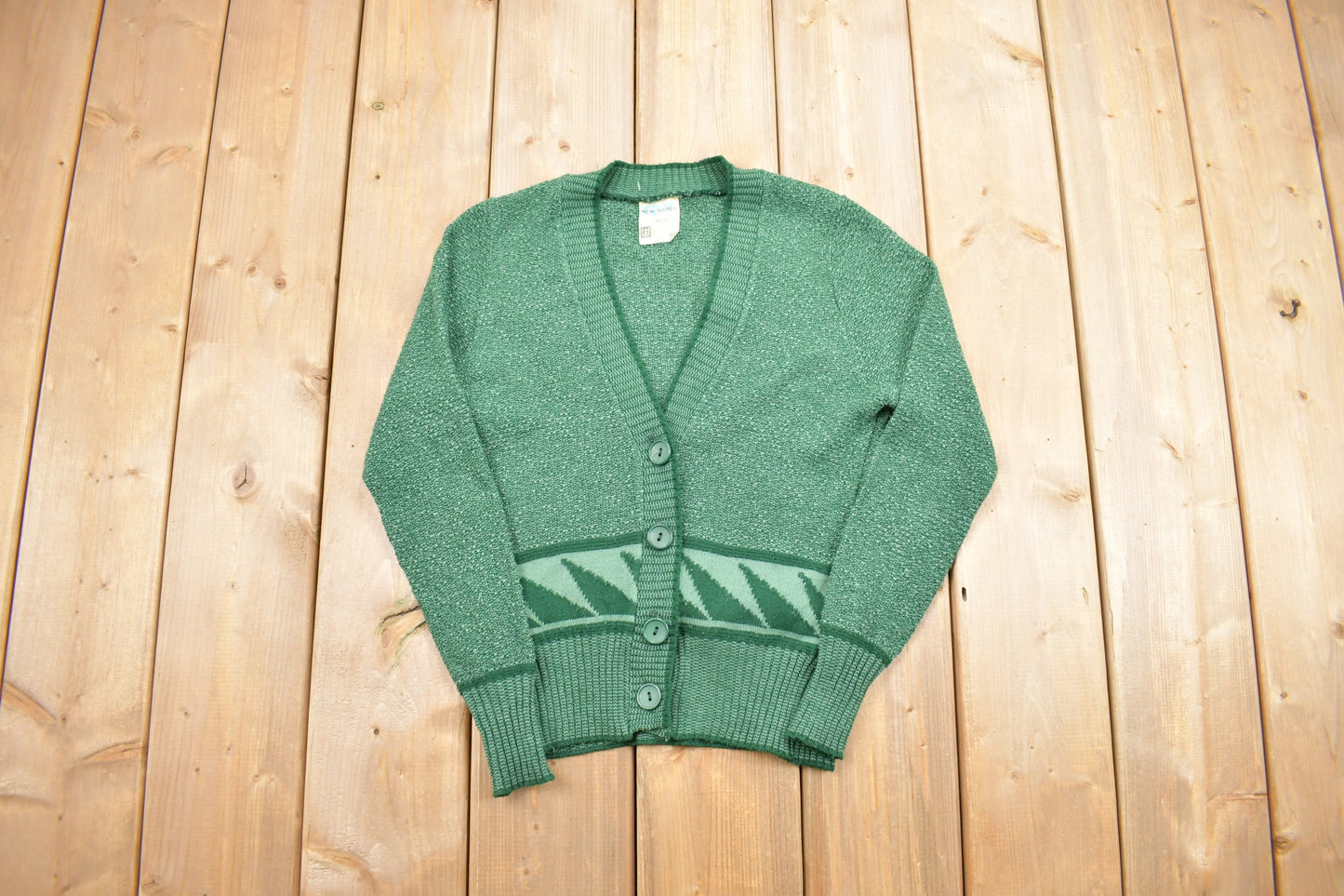 Vintage 1970s New World Acrylic Cardigan Sweater / Vintage Cardigan / Button Up / Green Cardigan