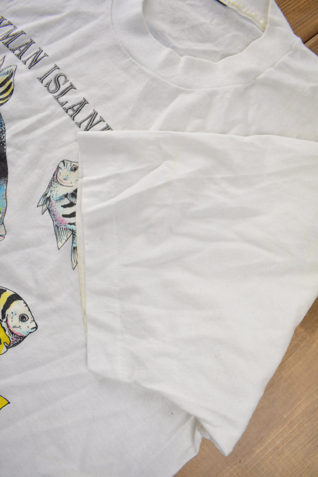 Vintage 1990s Cayman Islands Tropical Fish Graphic Souvenir T Shirt Size L