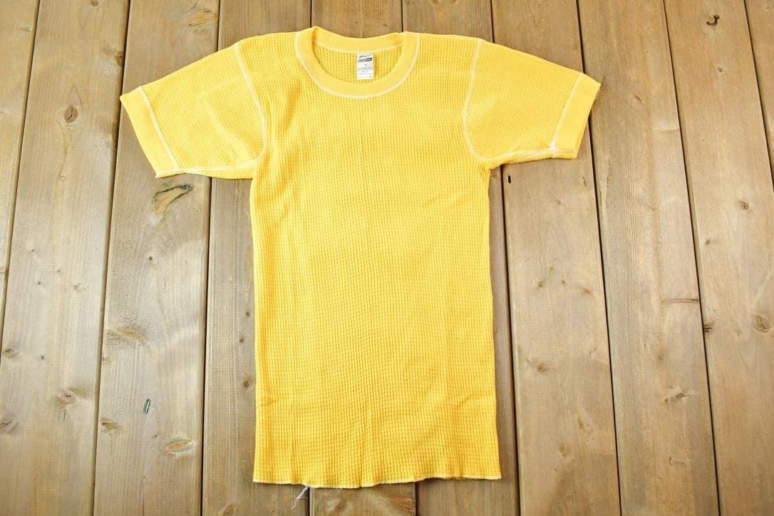 Vintage 1980s Sanfor Thermal Knit Souvenir T-Shirt Men's XS / Made In USA / Vintage Vacation Tee / Rare Destination Tee / Summer Shirt