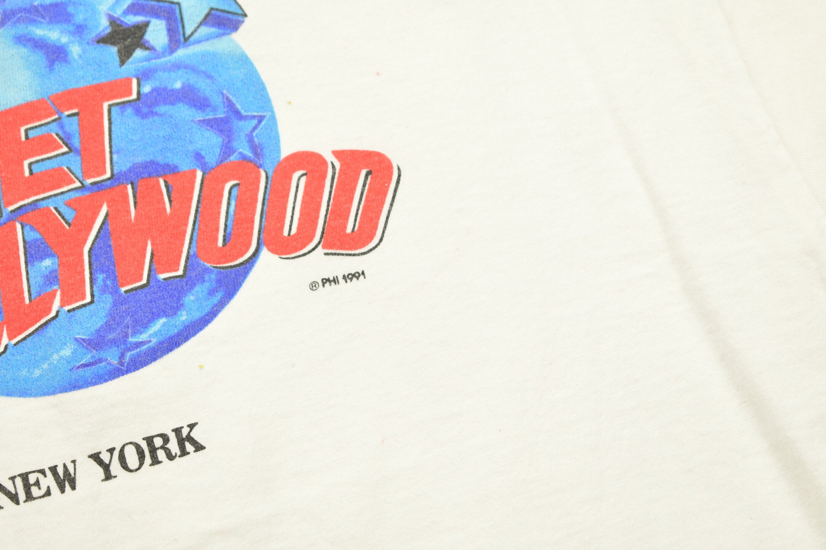 Vintage 1991 Planet Hollywood New York City Graphic Souvenir T Shirt