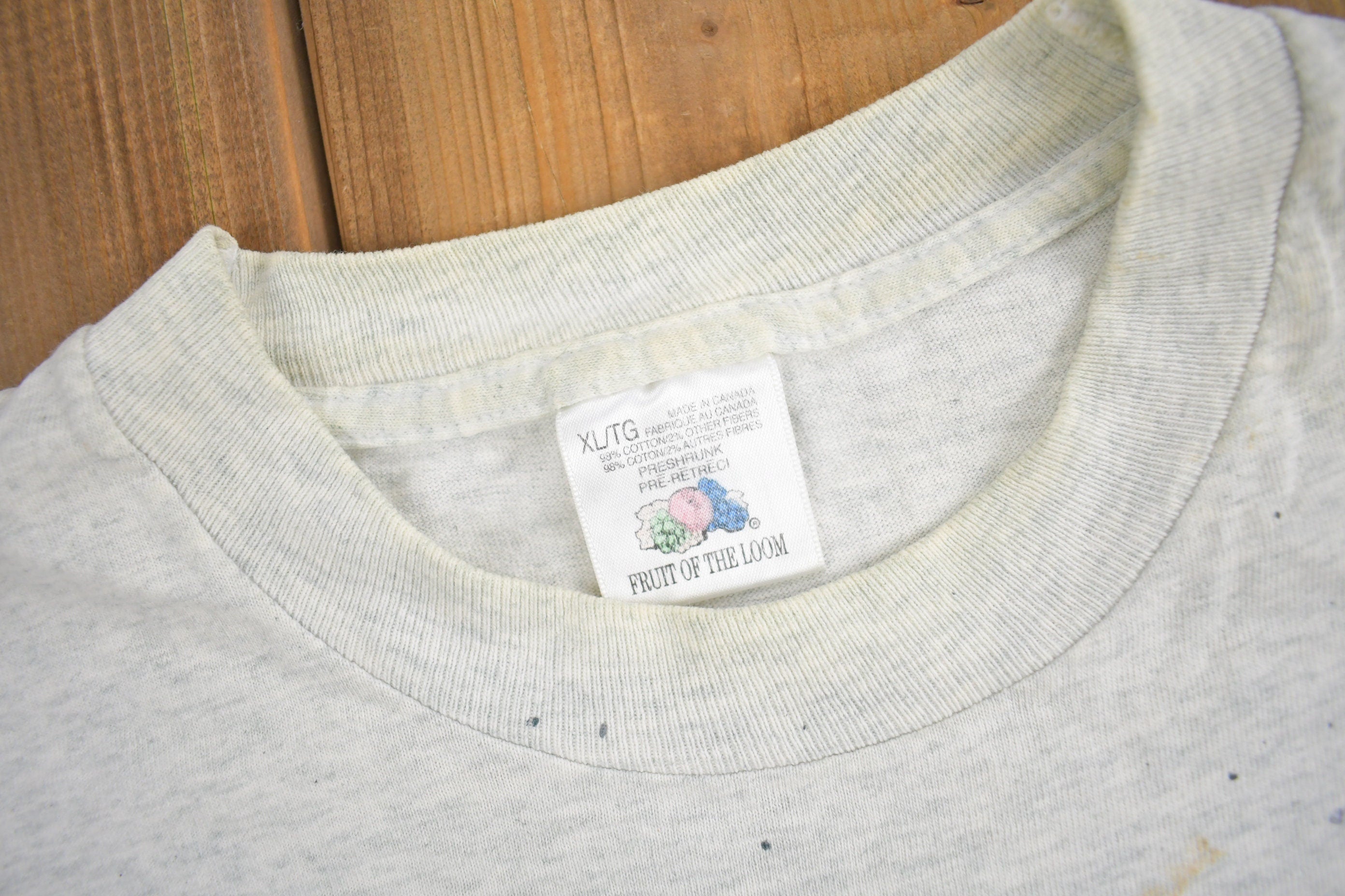 Vintage 1990s Gaspille Pas L'eau Bois D'La Biere Graphic T Shirt