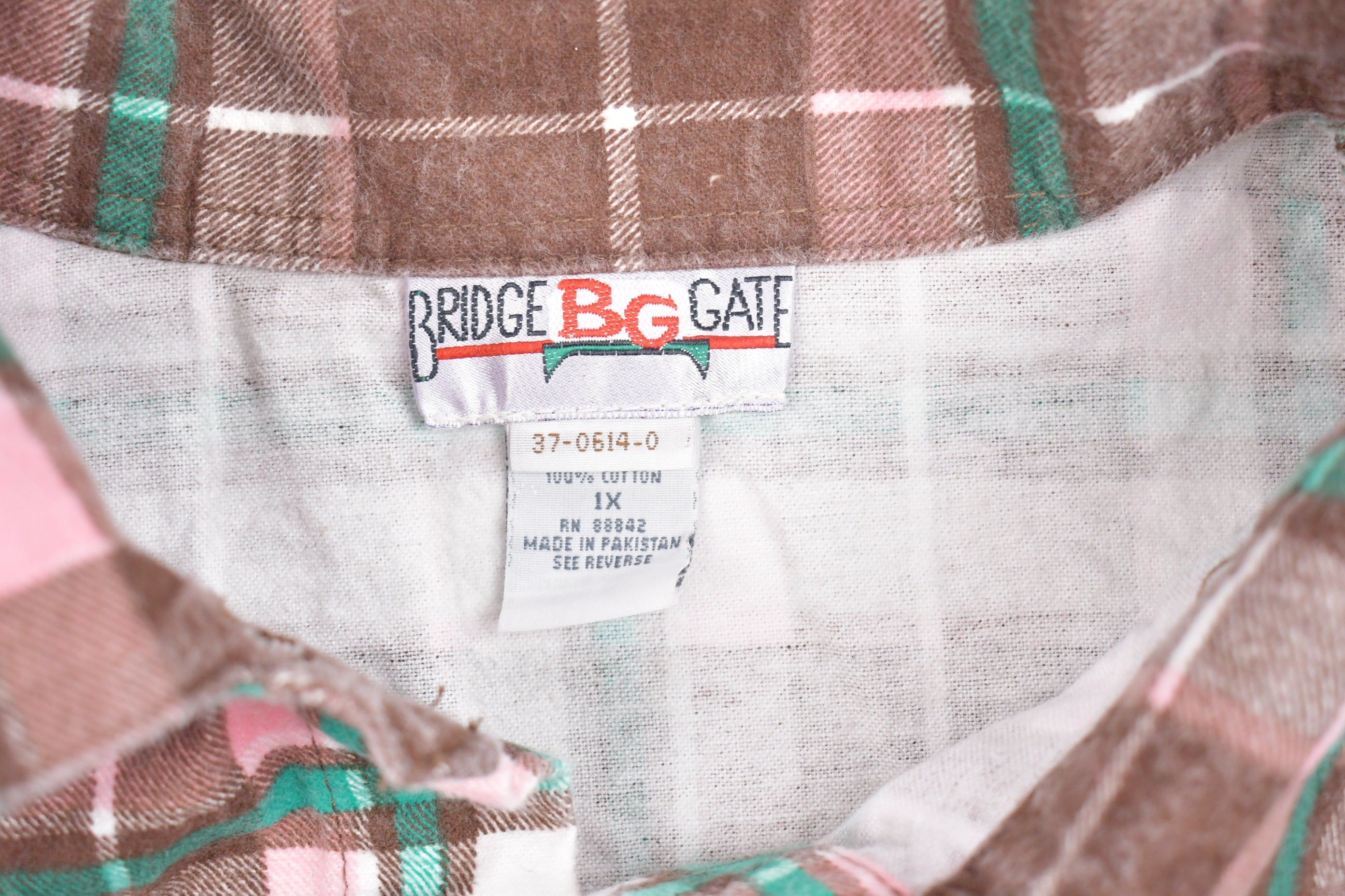 Vintage 1990s Bridge Gate Plaid Button Up Shirt