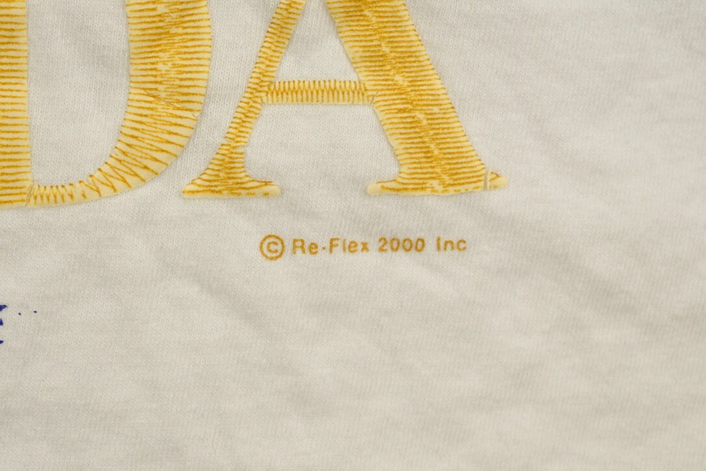 Vintage 2000 Embroidered Sailing Canada Novelty T-Shirt