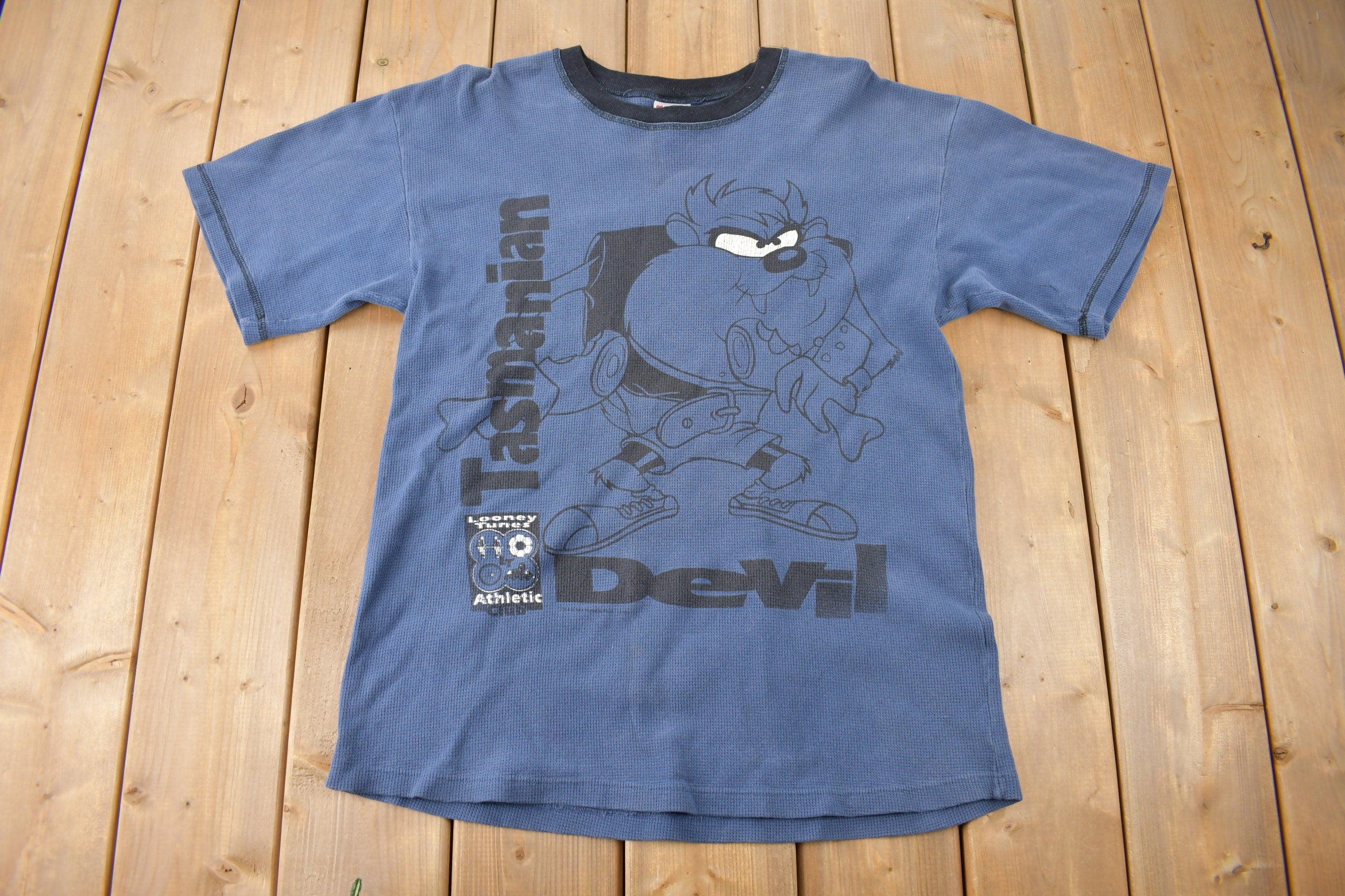Vintage 1996 Tasmanian Devil Looney Tunes Thermal T Shirt Size L Made In Canada