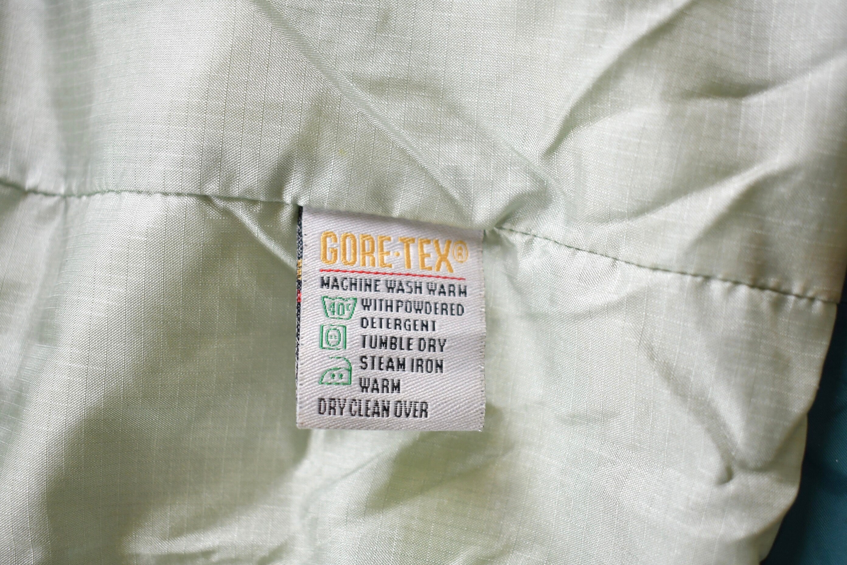 Vintage 1990s LL Bean Stowaway Hooded Raincoat