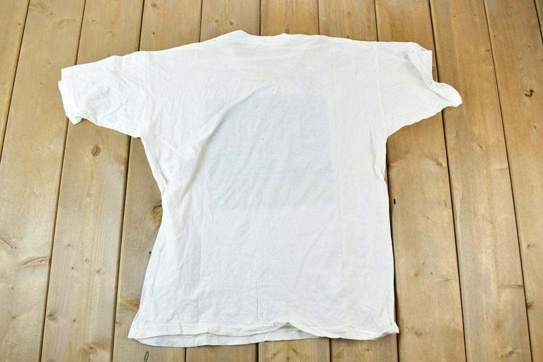 Vintage 1980s Fiji Islands Single Stitch T-Shirt