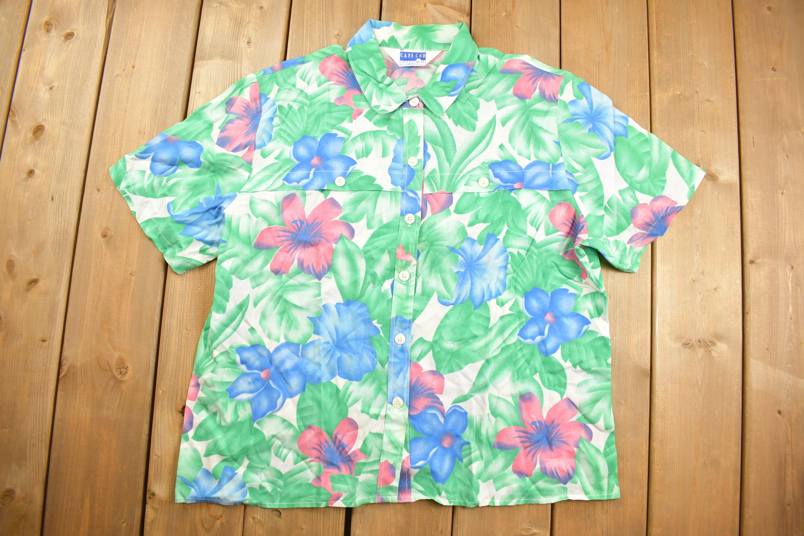 Vintage 1980s Cape Cod Sportswear Floral Button Up Shirt
