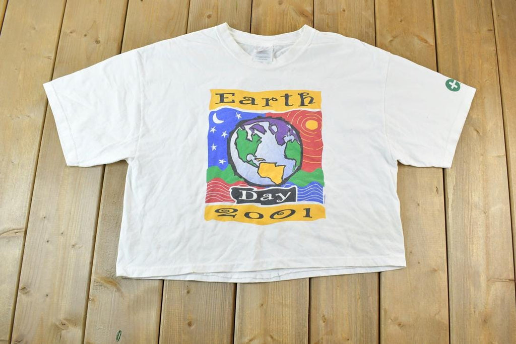 Vintage 2001 Earth Day Single Stitch Cropped T-Shirt