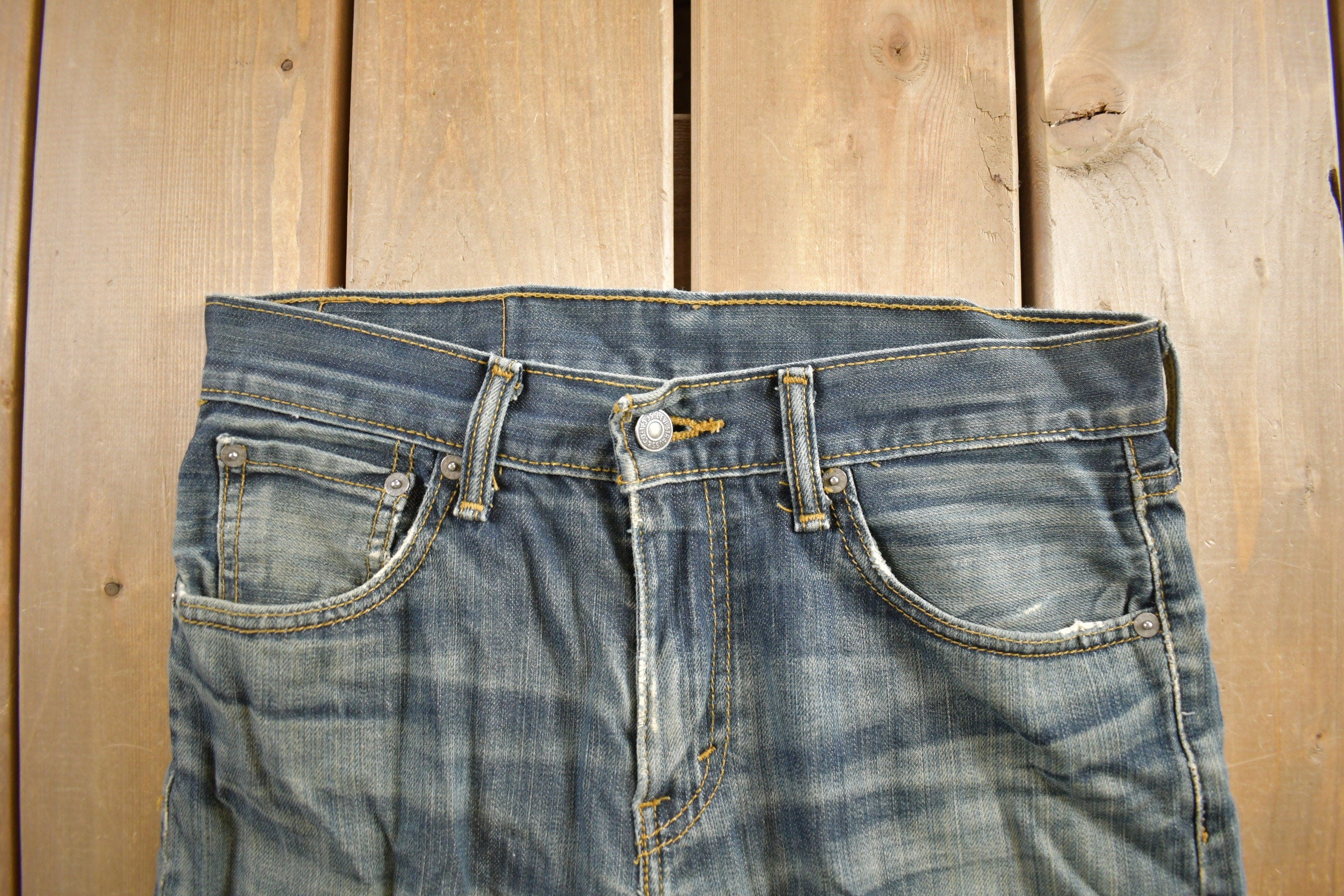 Vintage 1990s Levi's 521 Distressed Jeans Size 29x32