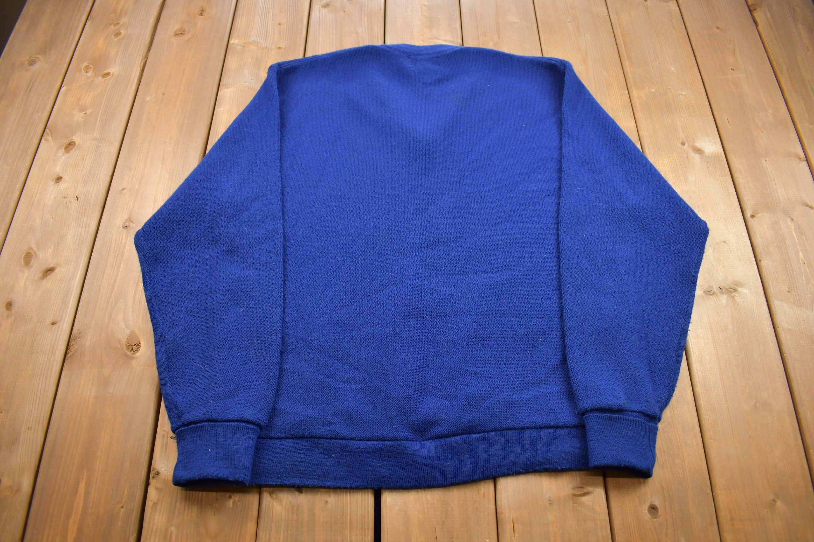 Vintage 1990s IZOD V-Neck Acrylic Sweatshirt