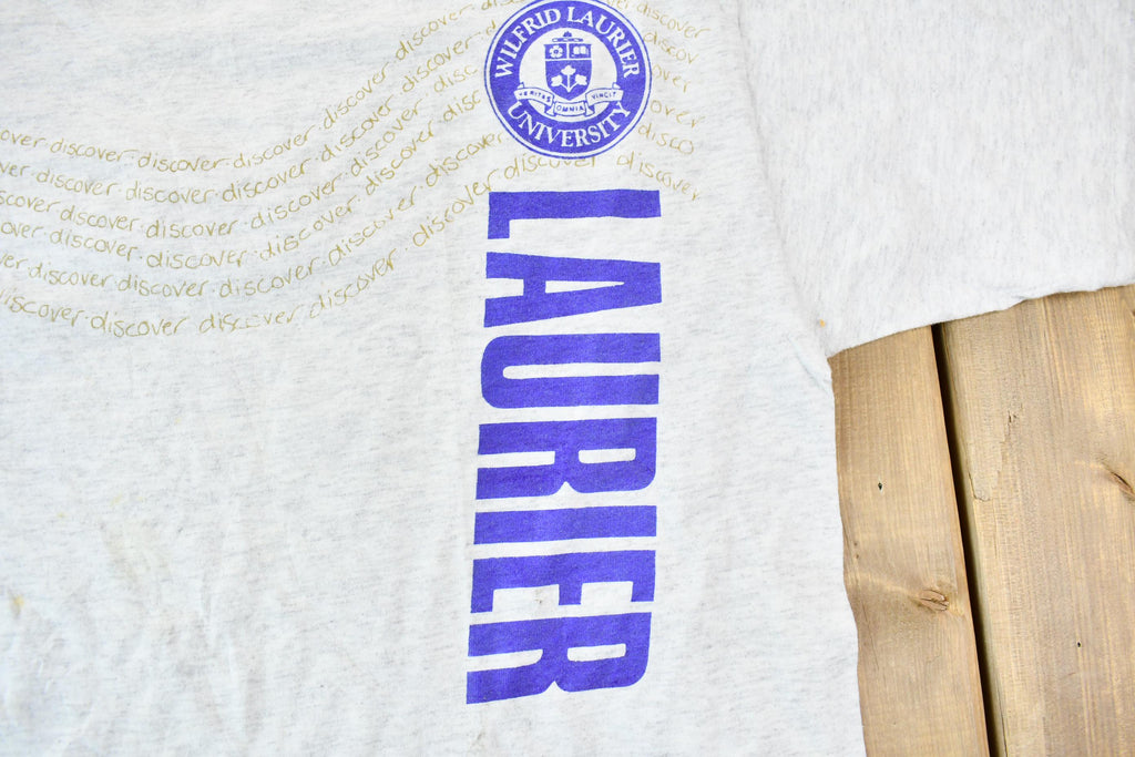 Vintage 1990s Discover Wilfrid Laurier University Single Stitch Graphic T-Shirt Made In USA