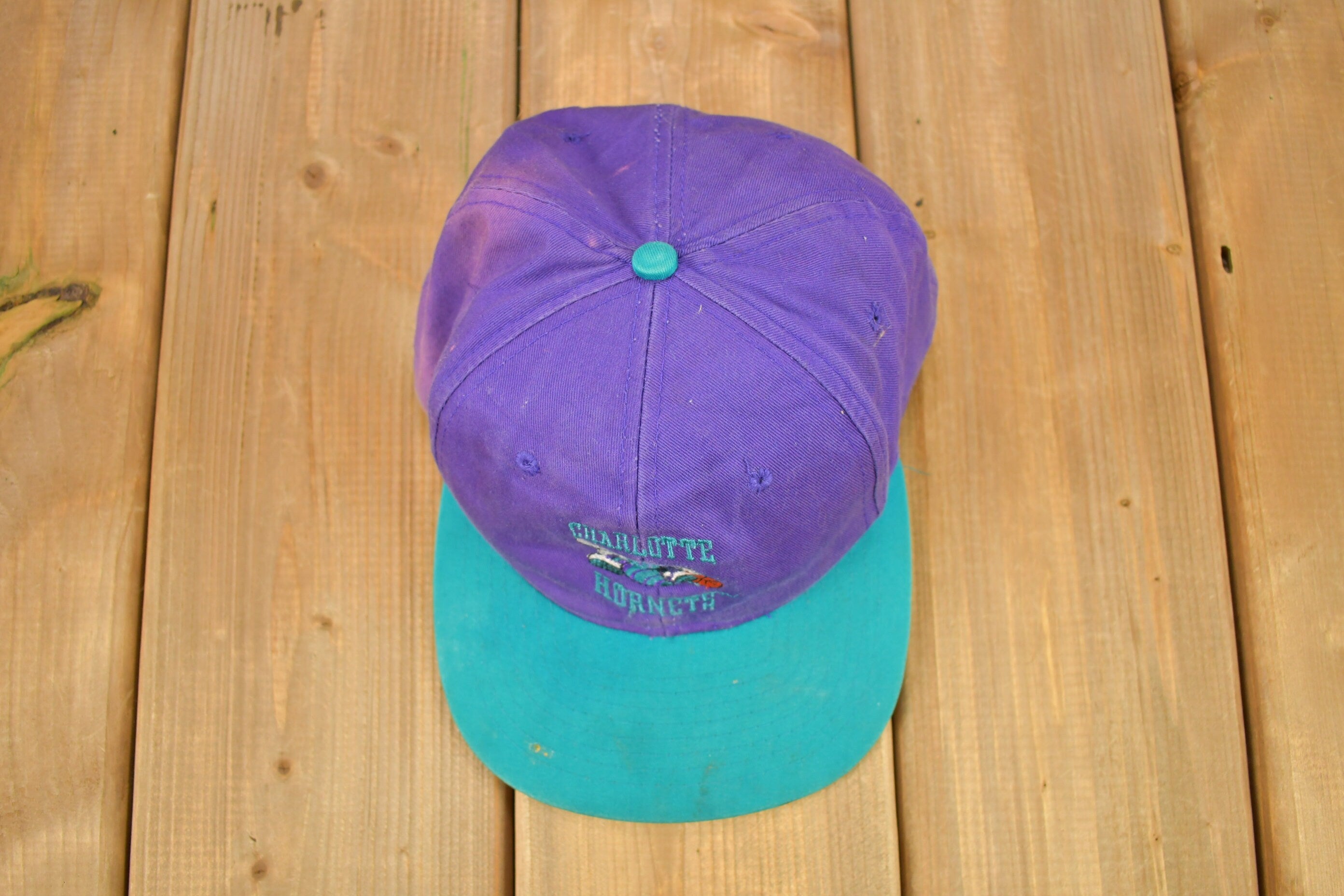 Vintage 1990s Charlotte Hornets NBA Snap Back Hat