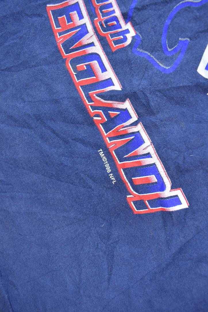 Vintage 1990a New England Patriots Pro Player Sportswear Graphic Sleeveless T-shirt