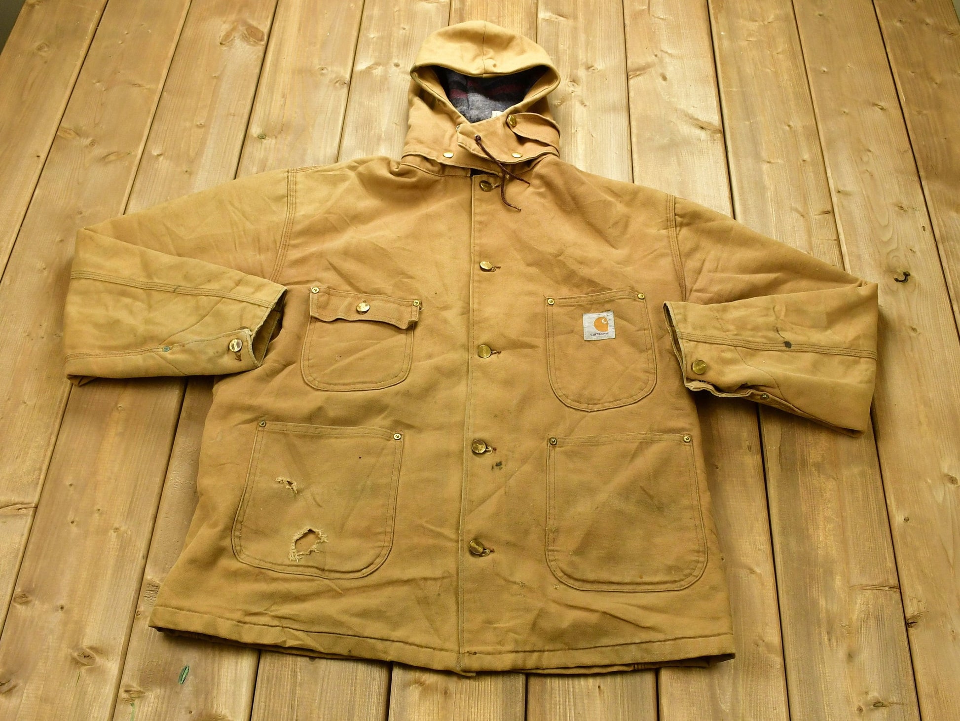 Vintage Carhartt Chore Coat Blanket Lined 1980s With Hood / Vintage Workwear / Streetwear / Made In USA / 90s / Distressed Carhartt