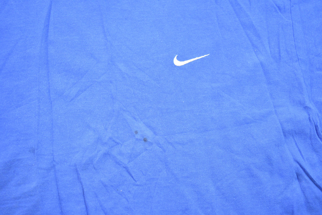 Vintage 1990s Nike Embroidered Swoosh Cropped Graphic T-Shirt