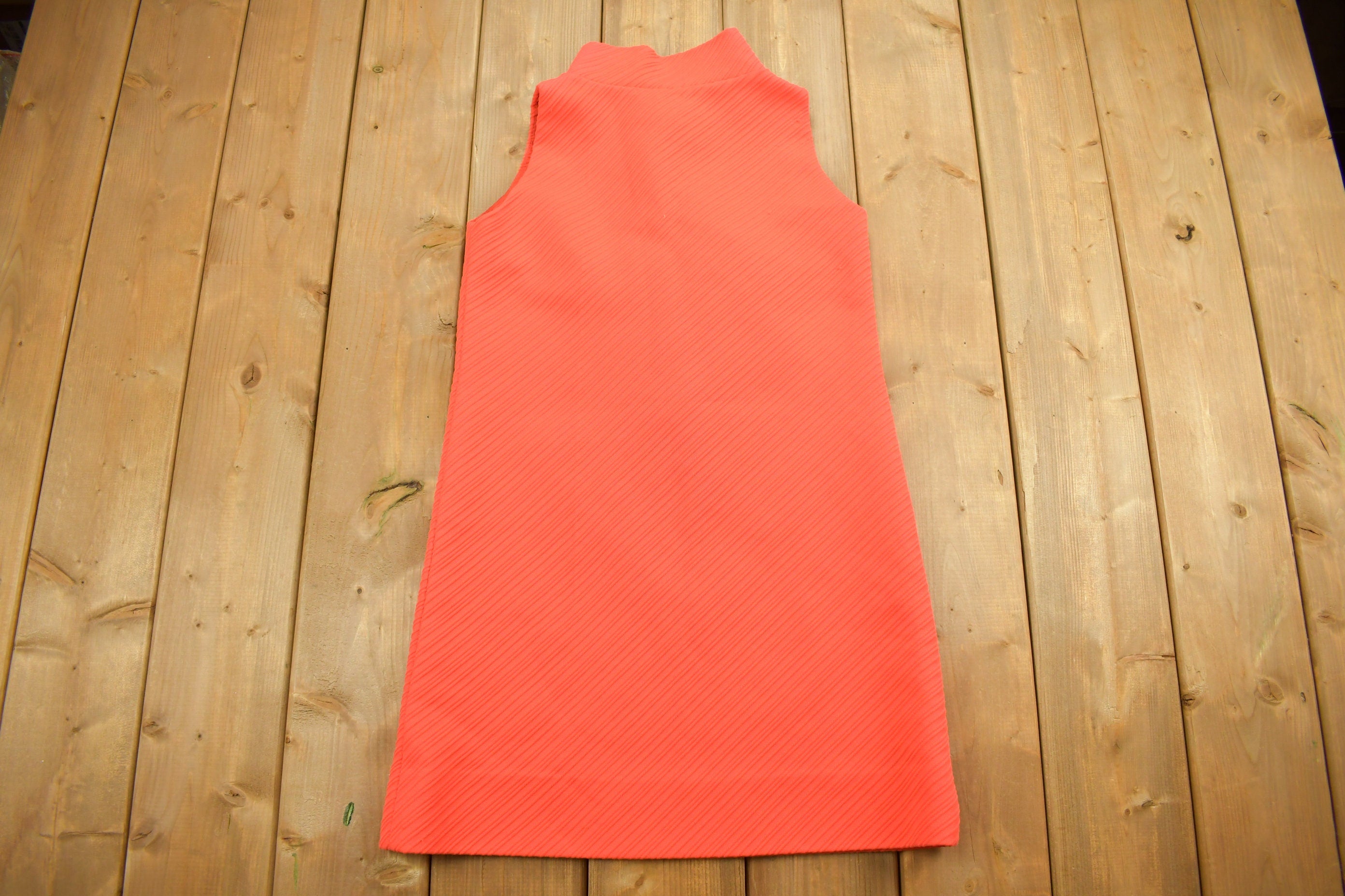 Vintage 1960s Sleeveless Orange Petite Ligue Dress