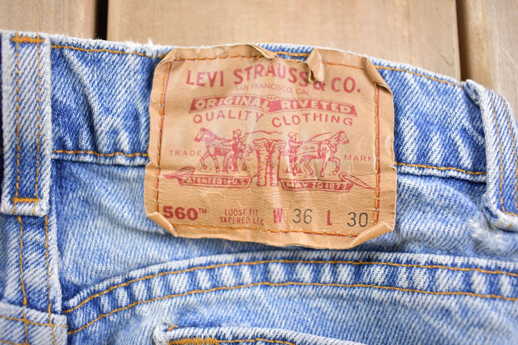 Vintage 1990s Levi 560s Red Tab Jeans Size 32 x 30