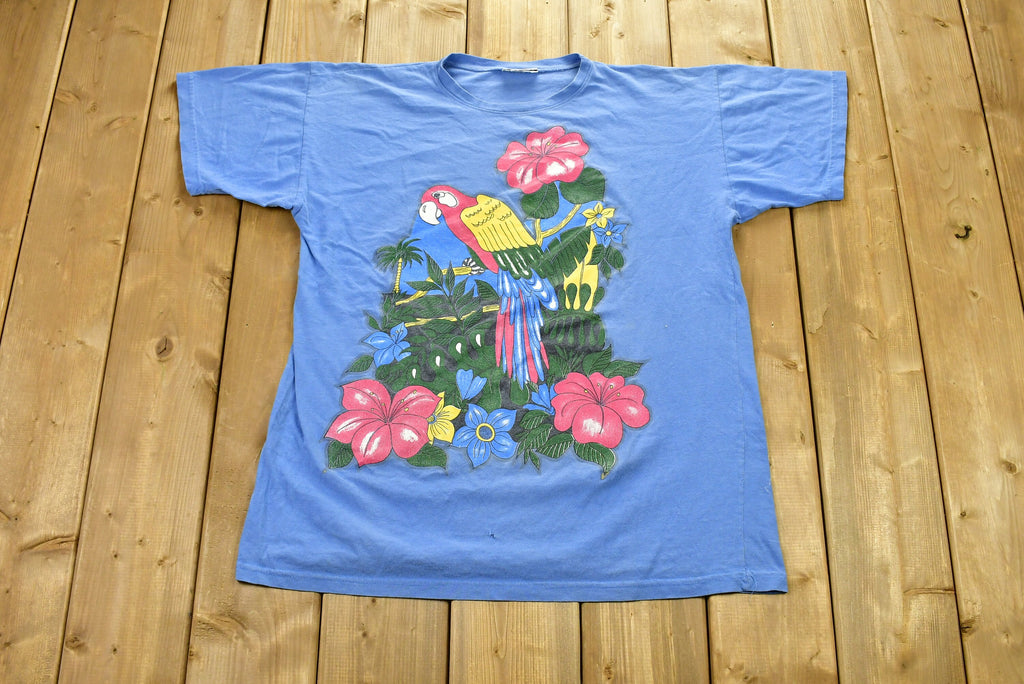 Vintage 1990's Parrot Tropical Graphic T-Shirt
