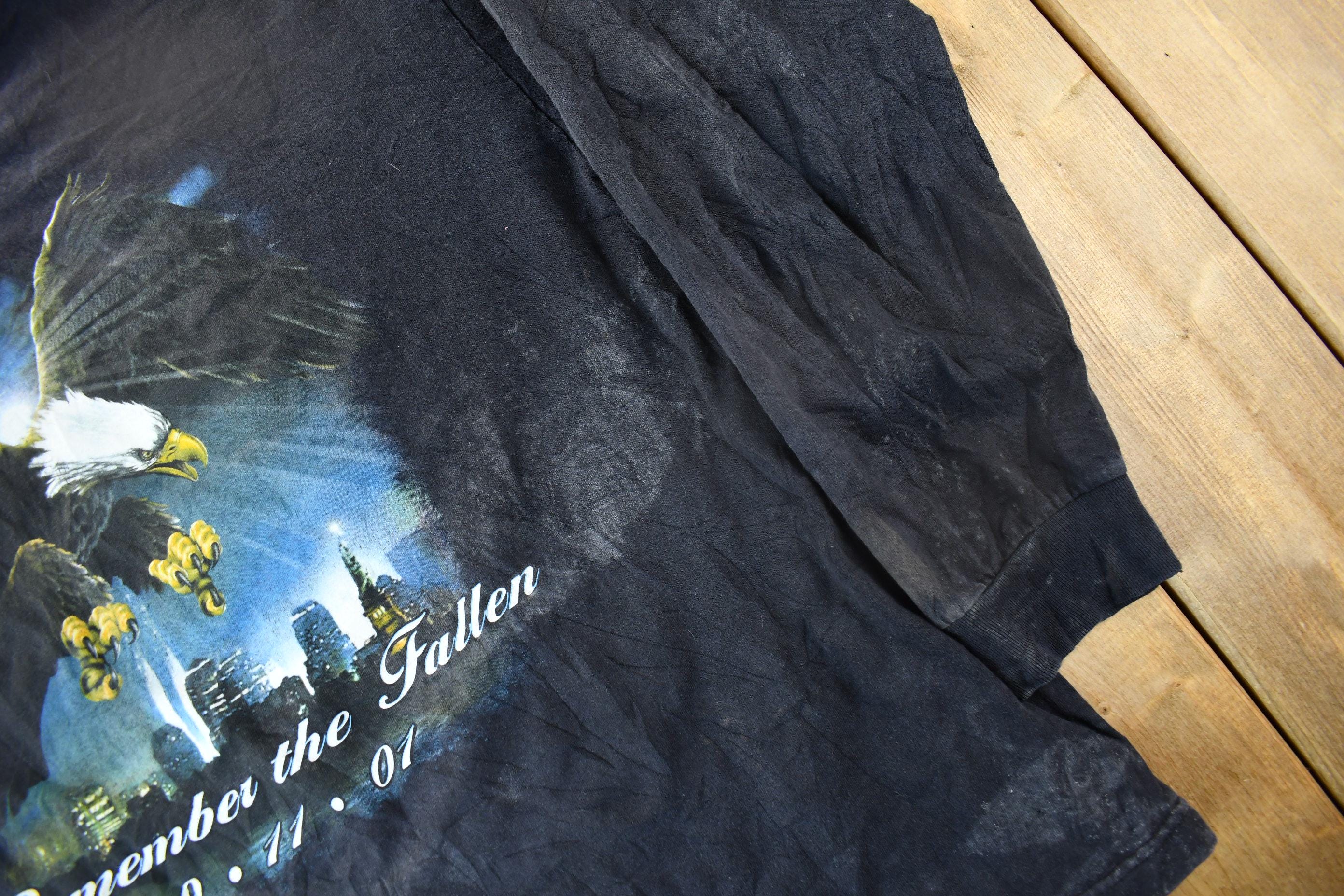 Vintage 2001 911 Remember The Fallen T-Shirt