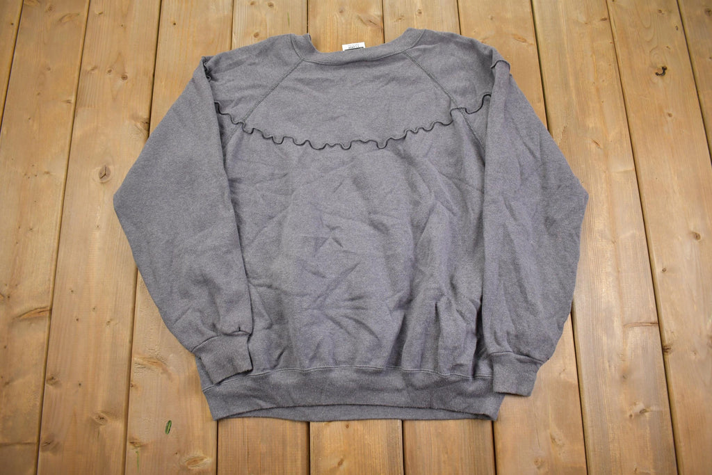 Vintage 1990s Hanes Embroidered USA Hearts Crewneck Sweater Made In USA - XL