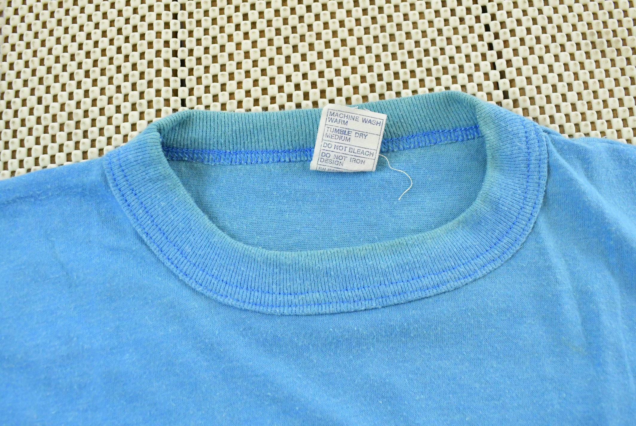 Vintage 1980s Three Dollar Deweys Ale House Souvenir T-Shirt Made In USA Mens XS
