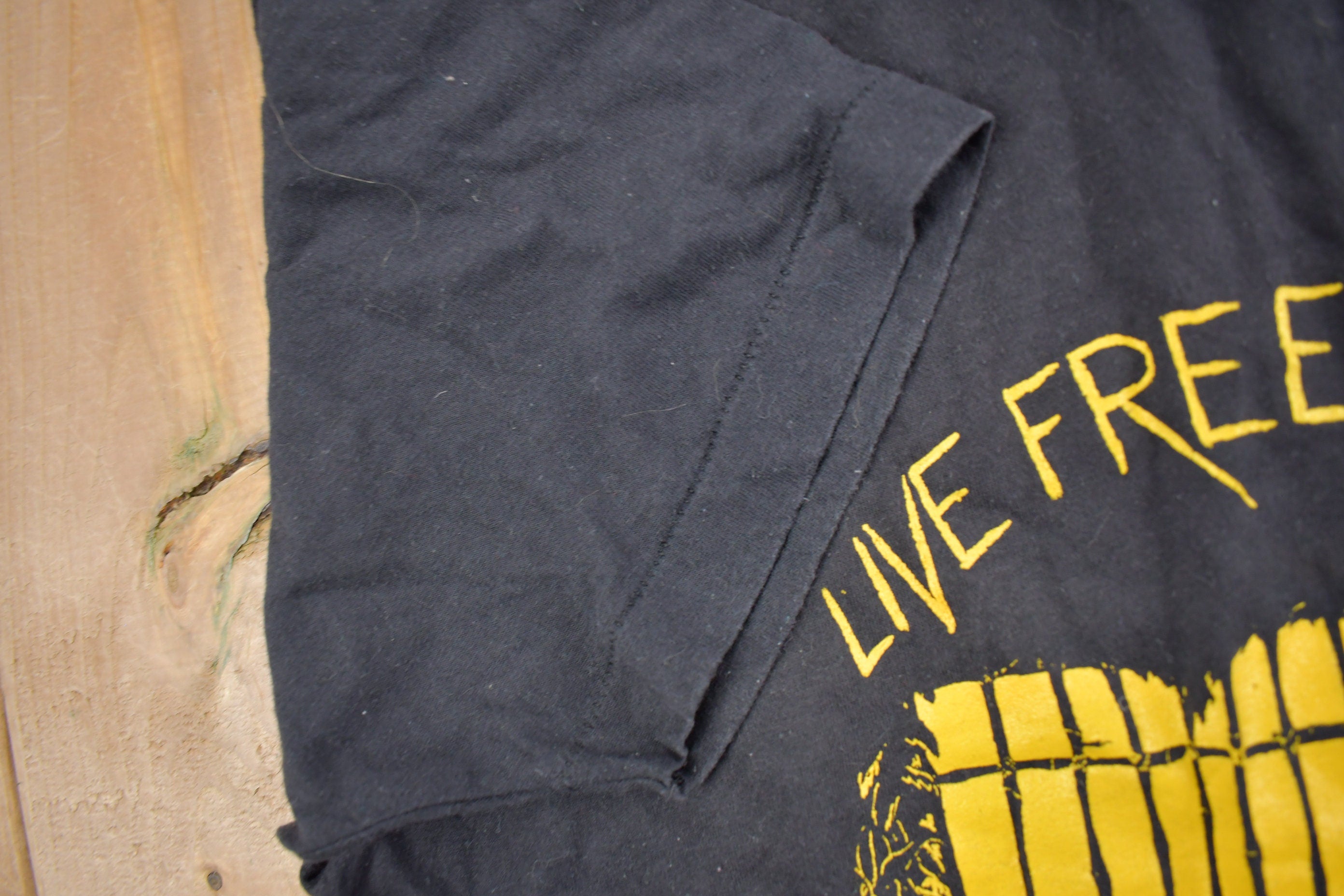 Vintage 1980s Live Free Or Die POW-MIA Graphic T Shirt