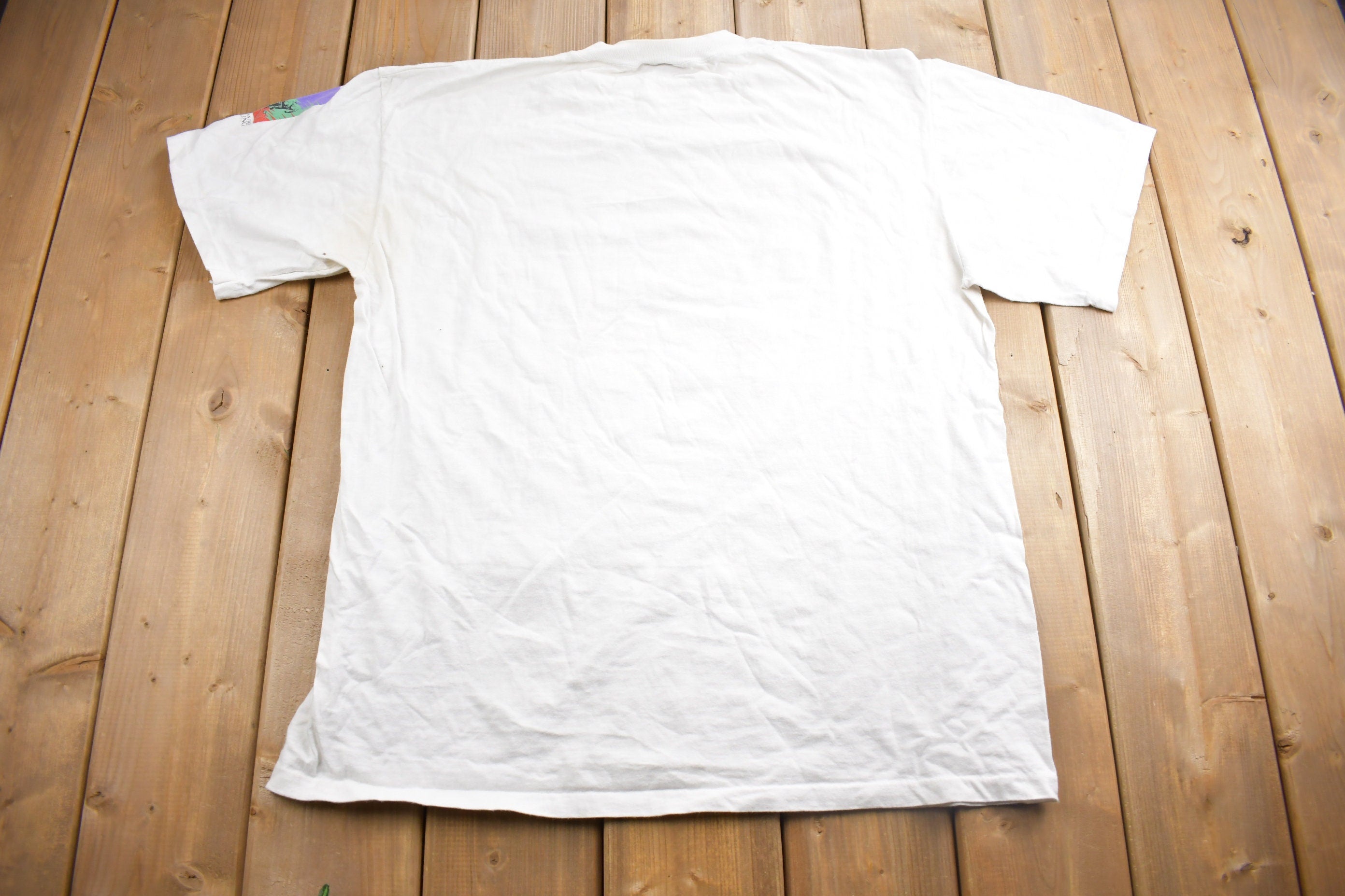 Vintage 1990s Canadian Tire Cycling Graphic T Shirt