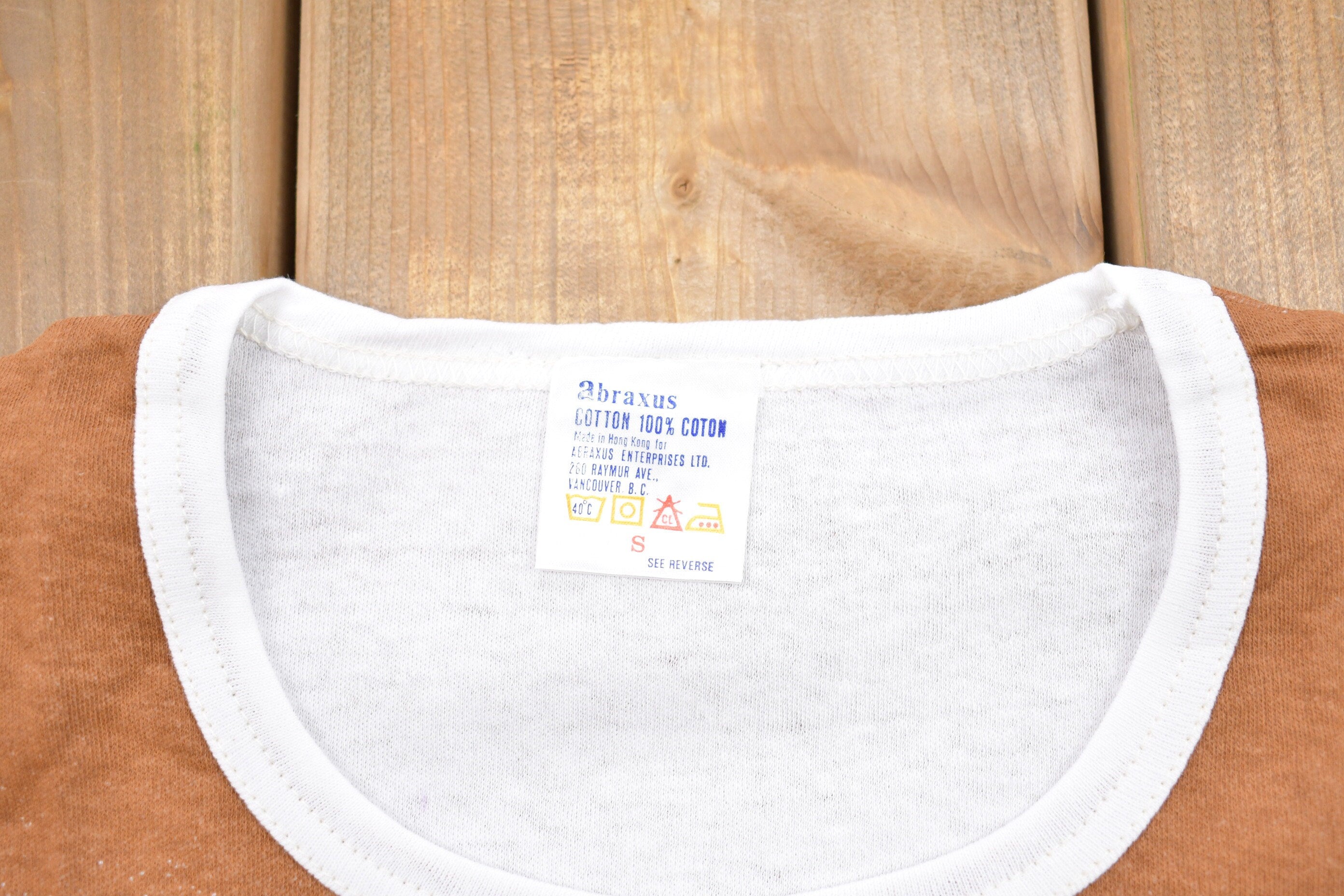 Vintage 1970s Contrast Faded Graphic T-Shirt