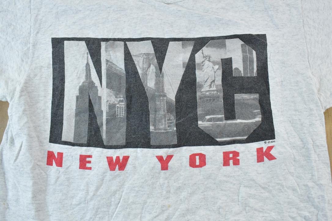 Vintage 1990s NYC Cropped Graphic Print T-Shirt